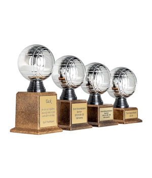 Monde Boule på Antik Plastsockel